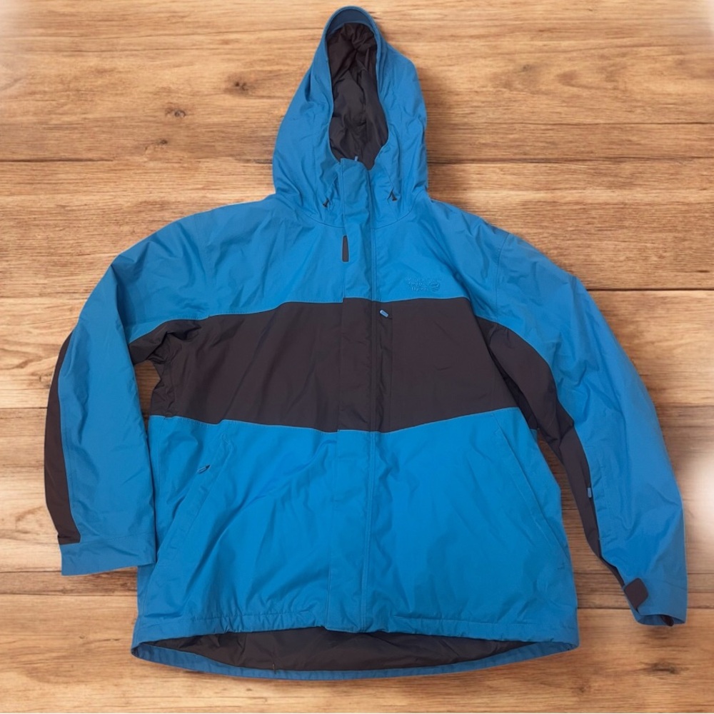 Mountain‎ Hardwear ski/snowboarding jacket. Winter